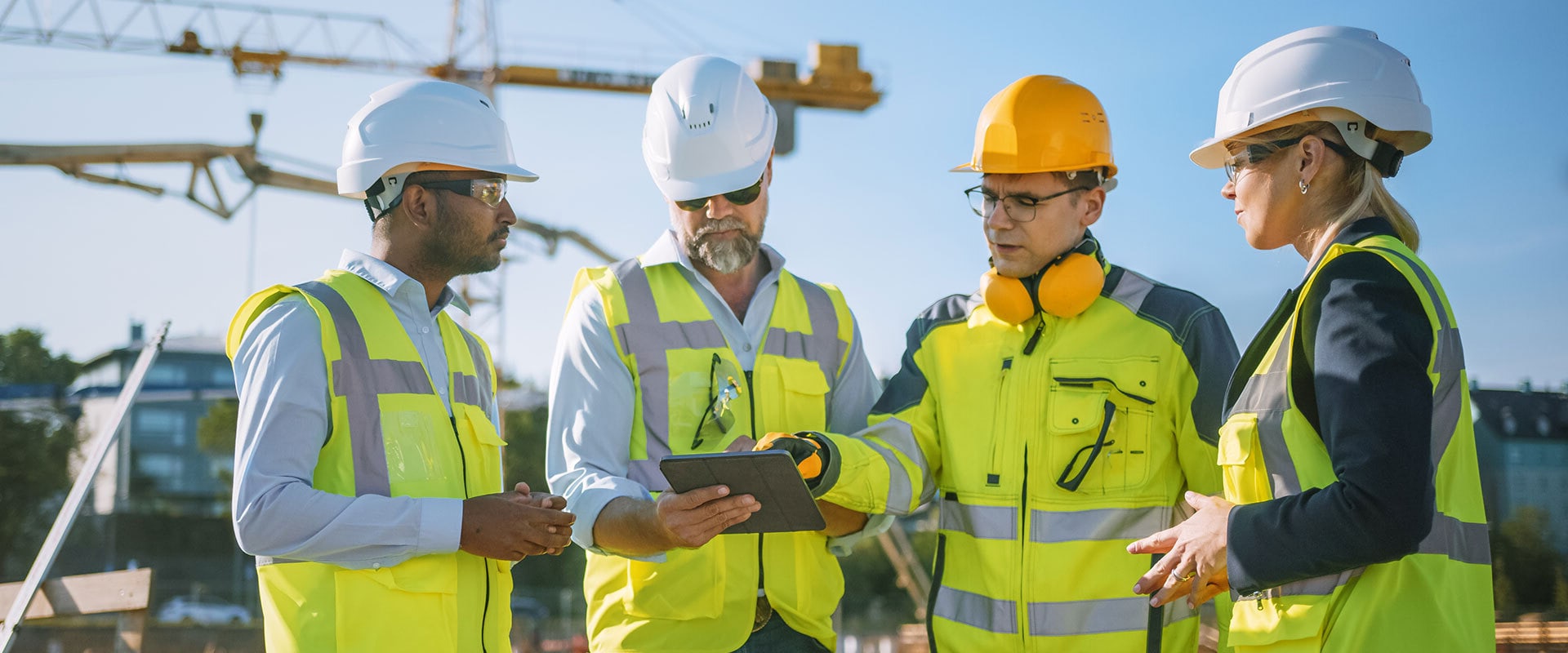 Researching Contractors Online: A Comprehensive Overview